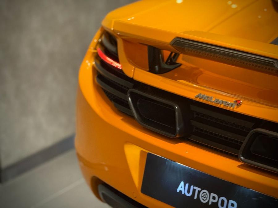 MP4 12C COUPE - Image 11